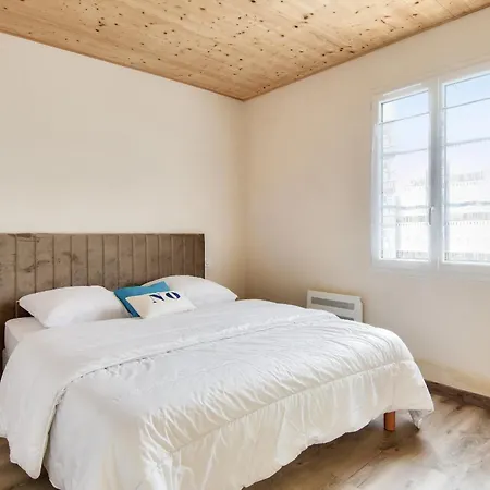 Jolie Maison A L'epine Avec Jardin Pour 8 Personnes L'Epine (Vendee)