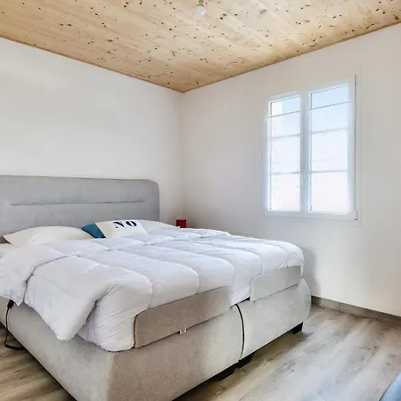 Jolie Maison A L'epine Avec Jardin Pour 8 Personnes *