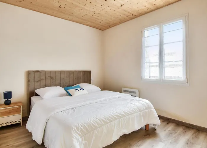 Jolie Maison A Avec Jardin Pour 8 Personnes L'Epine (Vendee)